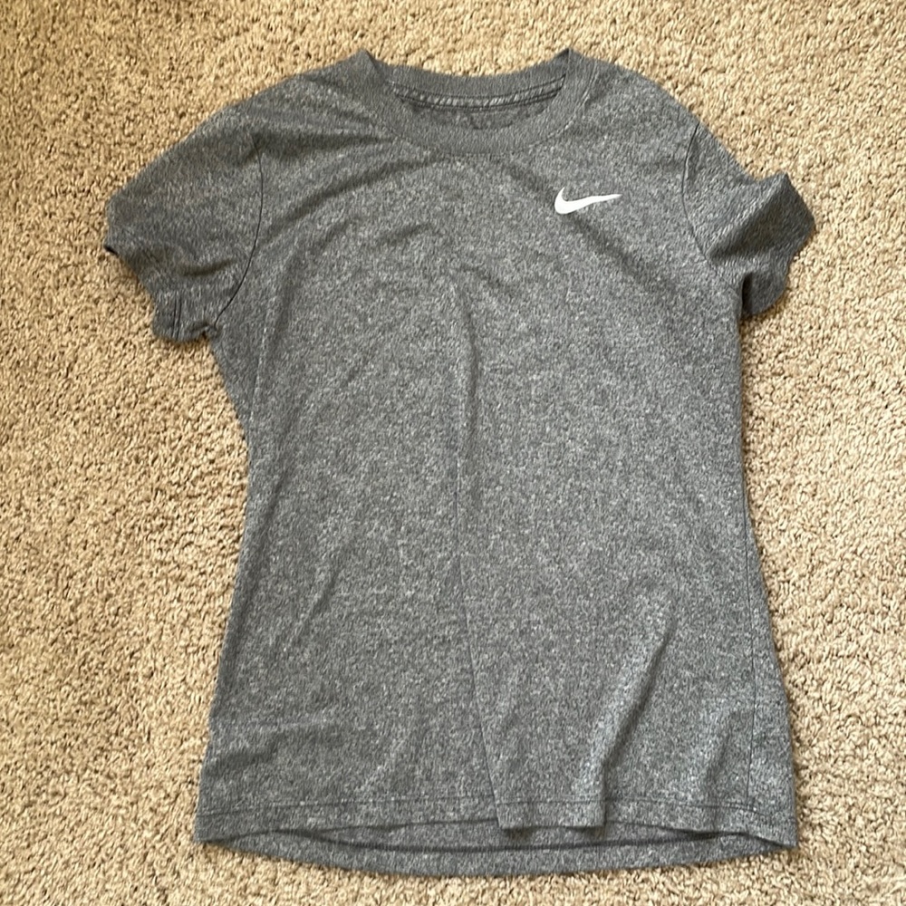 Size Small nike Dri fit shirt